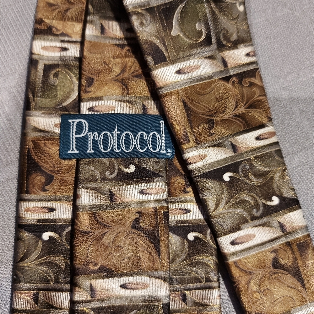 Protocol Silk Tie - Picture 2 of 4